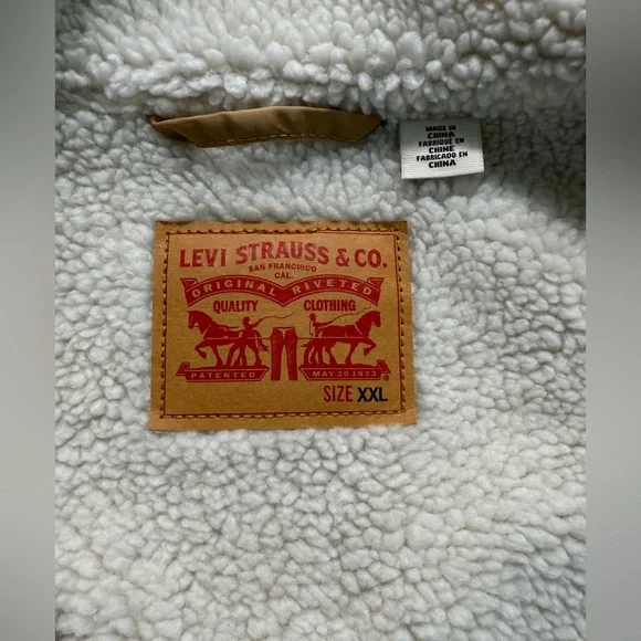 Levi's Men's Type II Sherpa Trucker Jacket; Men’s XXL - Picture 5 of 6